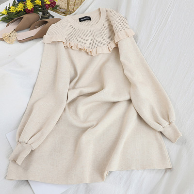 Női kötött ruha ovális nyakkivágással és hosszú ujjú fehér, fekete, piros és rózsaszín színben