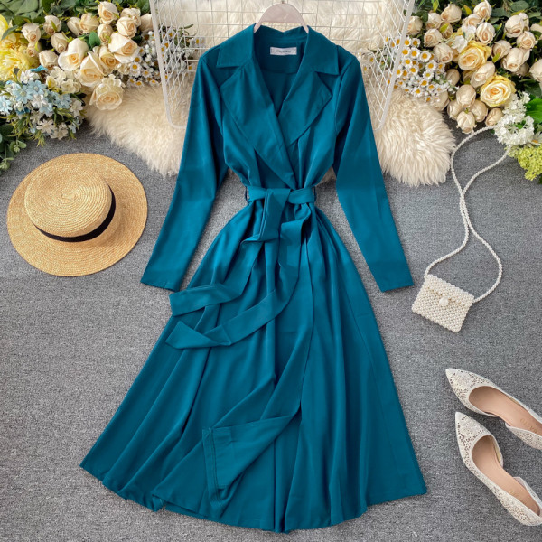 Női retro ruha övvel és gallérral bordó, kék, bézs és fekete színben