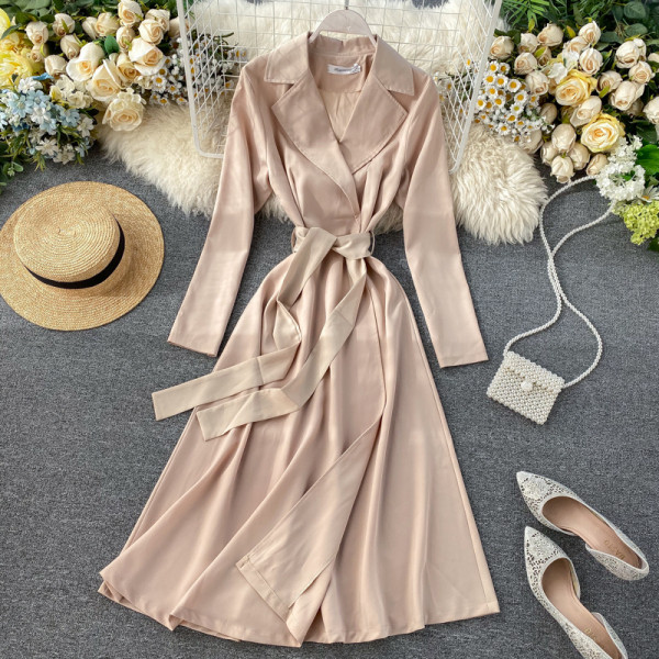 Női retro ruha övvel és gallérral bordó, kék, bézs és fekete színben