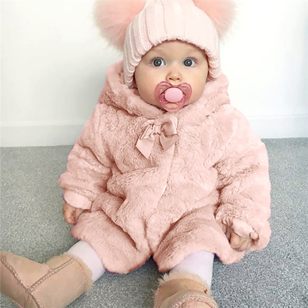 Gyerekkabát kapucnival és hosszú ujjú rózsaszín és barna színben