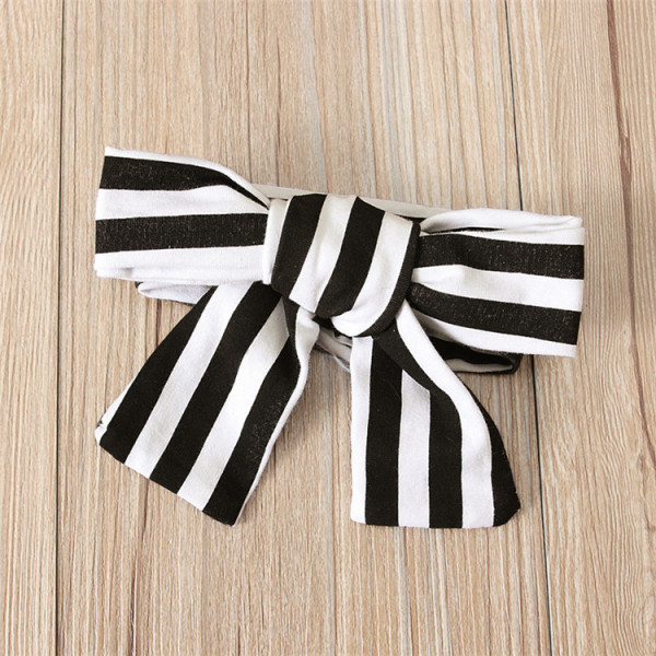 Karácsonyi gyerekruha hosszú ujjal, piros rátéttel