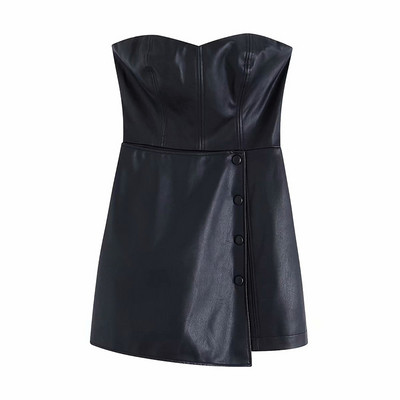 Aszimmetrikus rövid ruha eko bőrből, fekete színben, gombokkal