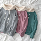 Női pulóver kapucnival és zsebbel szürke, zöld és lila színben