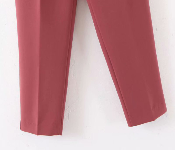 Női alkalmi nadrág magas derékkal és zsebekkel, egyenes modell fehér, bordó és fekete színben