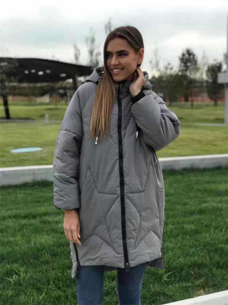 Modern női hosszú téli kabát kapucnival és zsebekkel sárga, fekete, szürke és fehér színben