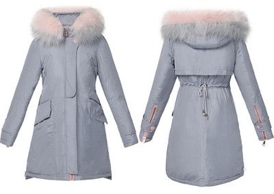 Μοντέρνο χειμερινό γυναικείο μπουφάν με κορδόνι και κουκούλα σε λευκό, γκρι και μαύρο χρώμα