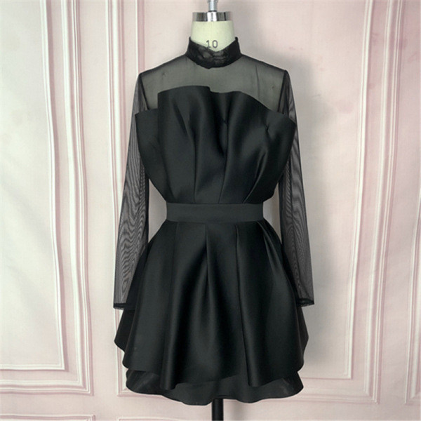 Νέο μοντέλο γυναικείο κοντό φόρεμα με μακριά μανίκια και ψηλό γιακά σε μαύρο χρώμα