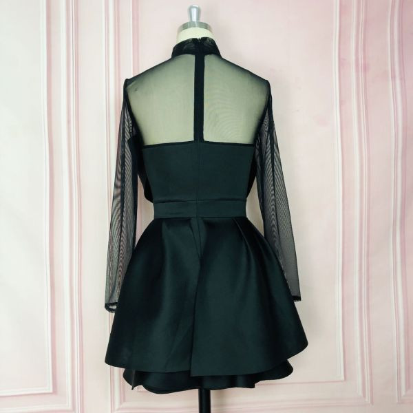 Νέο μοντέλο γυναικείο κοντό φόρεμα με μακριά μανίκια και ψηλό γιακά σε μαύρο χρώμα