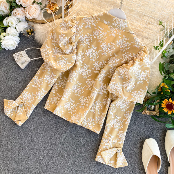 Női ing hímzéssel, klasszikus gallérral és puffos ujjakkal sárga, rózsaszín, fekete és fehér színben