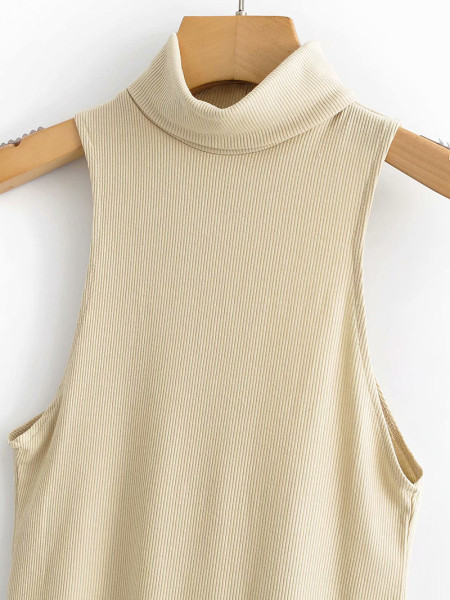 Γυναικείο κορμάκι με κολάρο σε μπεζ χρώμα