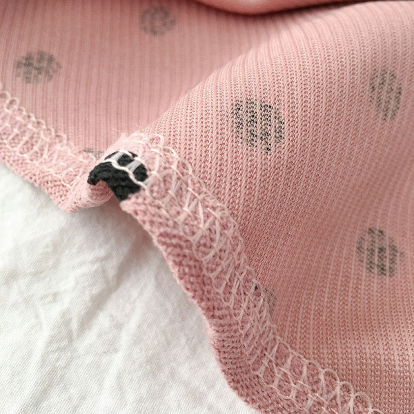 Rózsaszín női ing klasszikus gallérral és széles ujjakkal