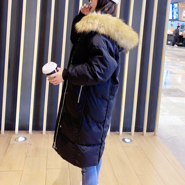 Hosszú téli kabát cipzárral és kapucnival, rózsaszín, fehér és fekete tollal