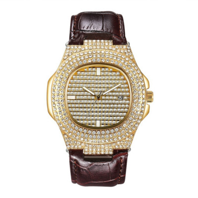 Κομψό γυναικείο ρολόι από οικολογικό δέρμα με διακόσμηση πέτρες σε χρυσό και ασημί χρώμα