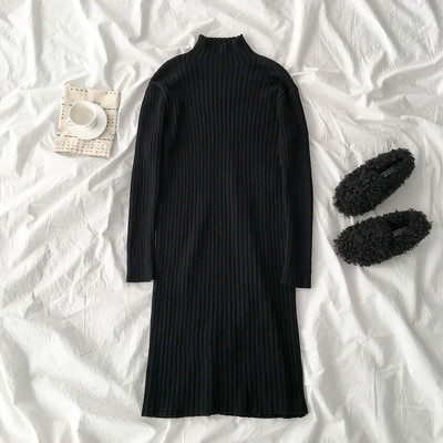 Alkalmi női ruha fekete, fehér és bézs színben pólógallérral és hosszú ujjal