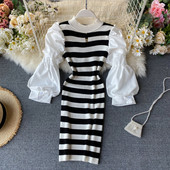 Női téli ruha széles ujjal és félmagas gallérral