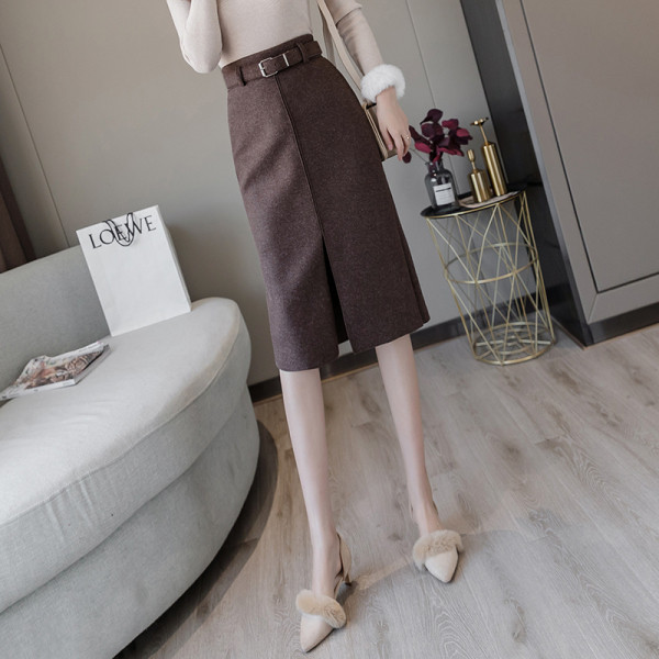 Női téli szoknya fekete, bézs és barna színben, magas derékkal és hasítékkal