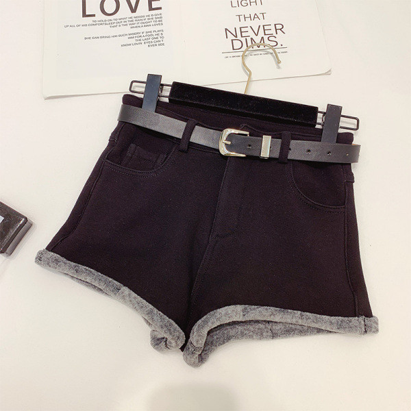 Χειμερινά γυναικεία σορτς  με μαλακή επένδυση και υψηλή μέση με μαύρη ζώνη