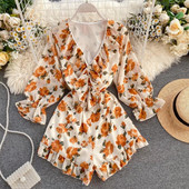 Új modell női rövid jumpsuit spitz nyakkivágással és spitz nyakkivágással