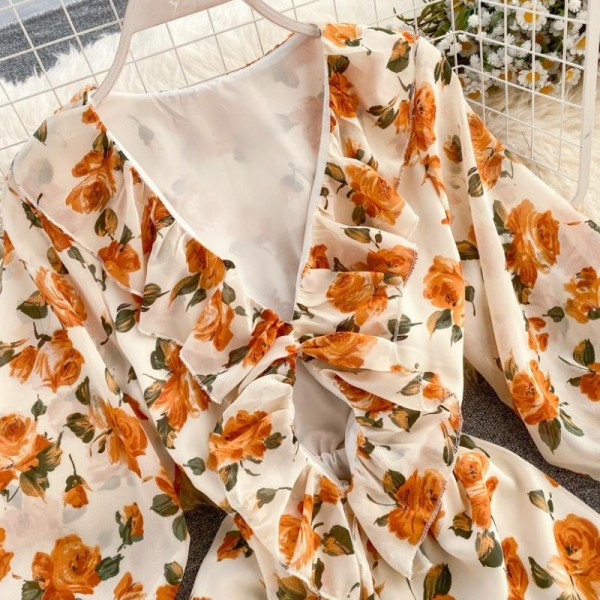 Új modell női rövid jumpsuit spitz nyakkivágással és spitz nyakkivágással