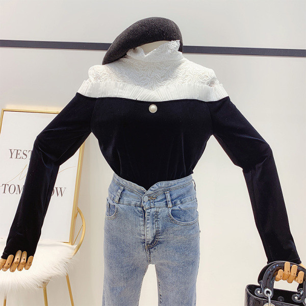 Bluză de damă modernă din catifea cu dantelă și guler polo în alb-negru