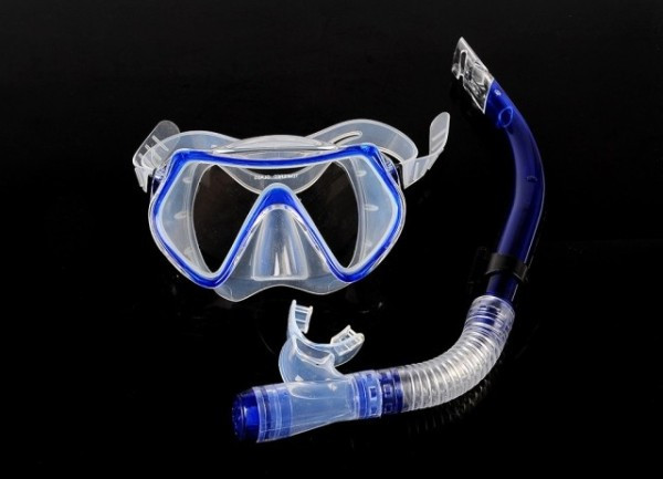 Set de scufundare cu masca cu sticla securizata si snorkel in negru, roz, galben si albastru