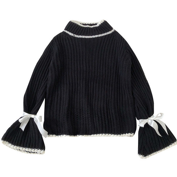 Szürke és fekete női pulóver lótusz ujjakkal és nyakkendőkkel