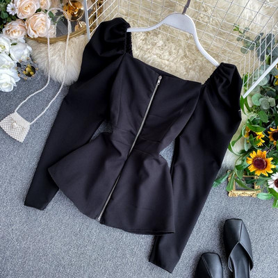 Bluza de dama model nou cu decolteu patrat si fermoar in rosu, alb si negru