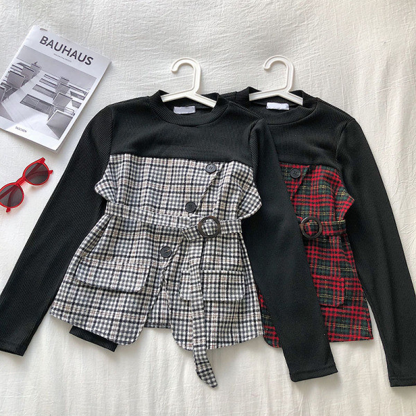 Retro stílusú női blúz három színben, gombokkal és kerek nyakkivágással