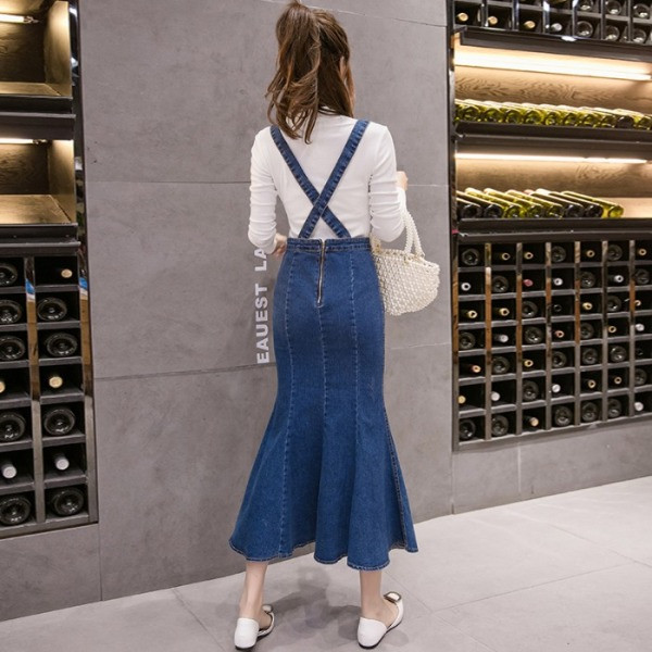 Hosszú kivágott szoknya kék farmer zsebekkel