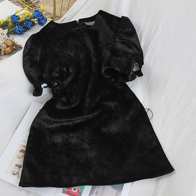 Női bársonyruha rövid ujjú piros és fekete színben