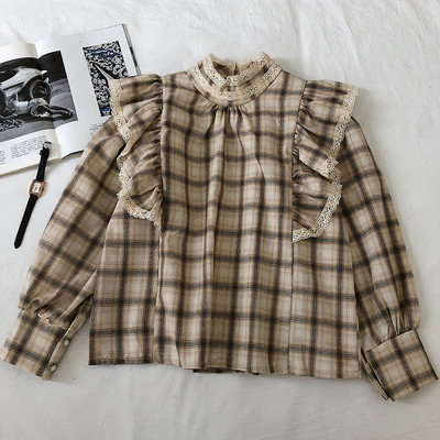 Kockás női ing három színben, hosszú ujjakkal és fürtökkel