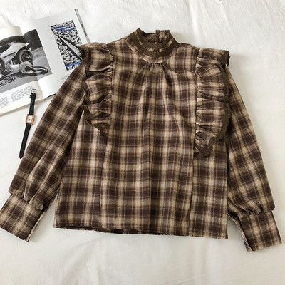 Kockás női ing három színben, hosszú ujjakkal és fürtökkel