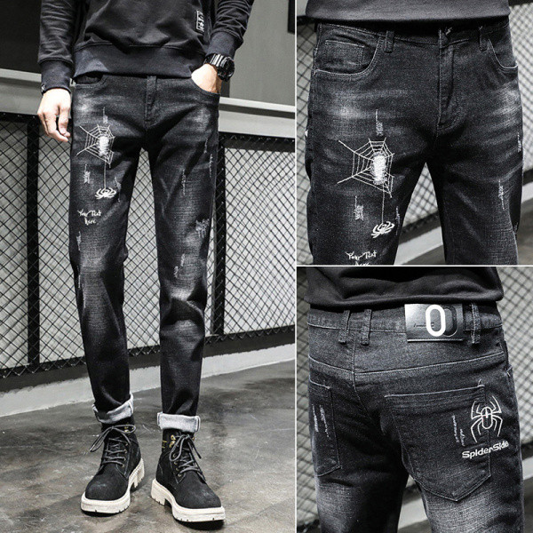 Alkalmi férfi farmer, fekete színben, hímzéssel és zsebekkel