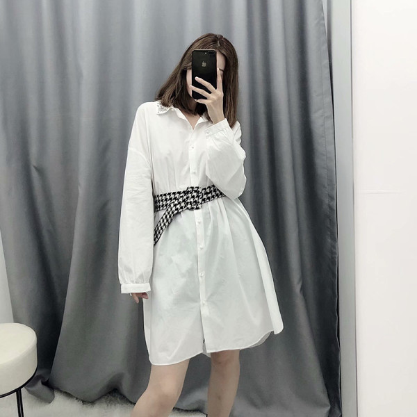 Cămașă lungă modernă cu guler clasic decorat cu pietre în alb