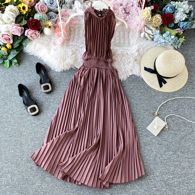 Modern női redős ruha gumírozott derékkal