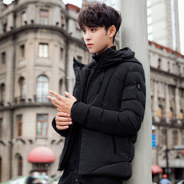 Férfi téli kabát szürke és fekete színben, zsebekkel és kapucnival