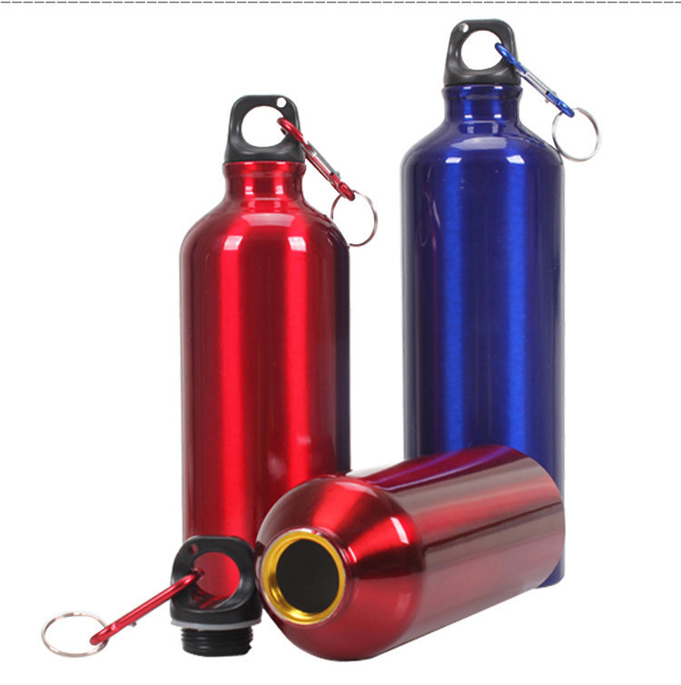 Алуминиева спортна бутилка с метална кука и капацитет 500мл подходяща за алпинизъм в червен, син и сив цвят
