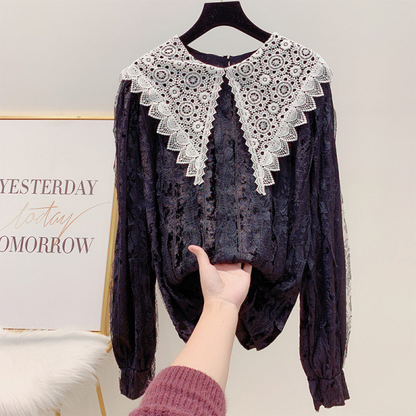 Cămașă de damă din catifea cu guler din dantelă în negru, alb și bej