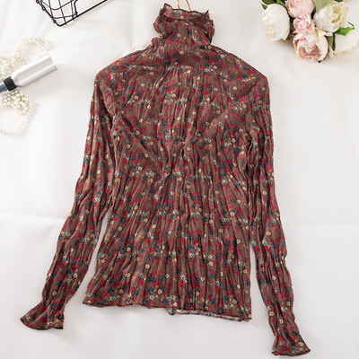 Női blúz magas gallérral és virágmintával zöld, piros, rózsaszín, barna, fekete és narancs színben