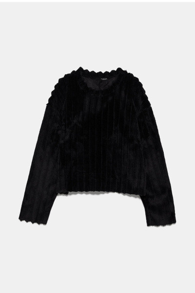 Pulover cu puf scurt in negru si roz model lat