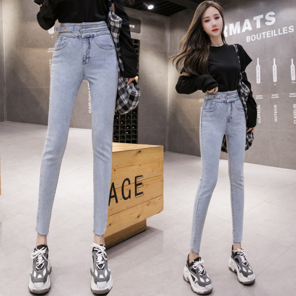 Modern női farmer Karcsú modell világos színben, magas derékkal