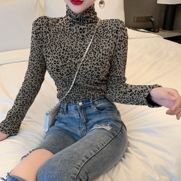 Női téli póló meleg béléssel, fekete, barna és leopárdmintás színben