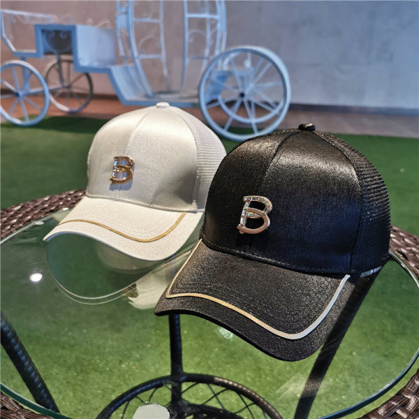 Fényes hatású női baseball sapka fehér, bézs, sárga és fekete színekben