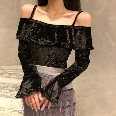 Női modern bársony blúz fürtökkel és csupasz vállakkal bézs, barna és fekete színben