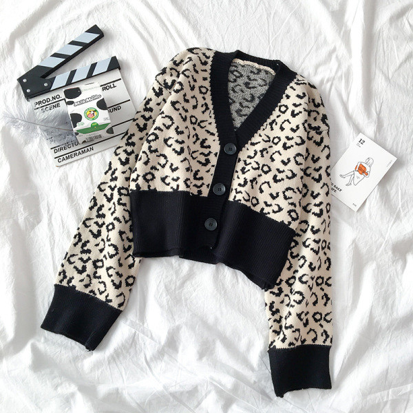 Női mellény bézs és sárga színben, leopárd mintával és V-nyakkal