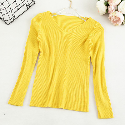 Női pulóver vékony kötésből és spitz nyakkivágásból zöld, rózsaszín, kék, sárga, bézs, fehér és fekete színekben