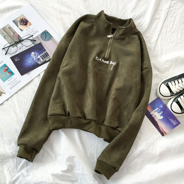 Női alkalmi blúz négy színben, félmagas gallérral és cipzárral