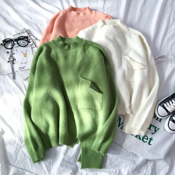 Γυναικείο πουλόβερ σε πράσινο, λευκό και πορτοκαλί χρώμα με τσέπη και μακρύ μανίκι