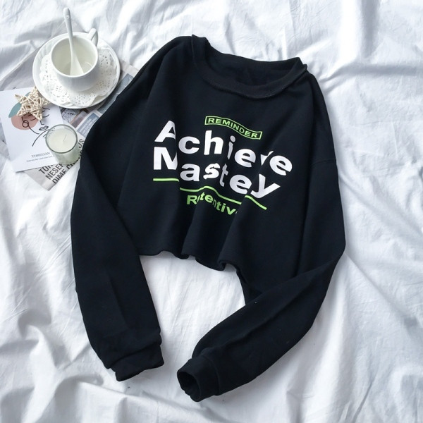 Bluza scurta de dama in patru culori cu inscriptii si decolteu rotund