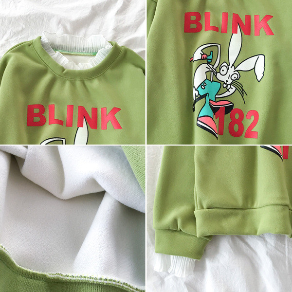 Bluză casual de damă în albastru, alb și verde cu aplicație